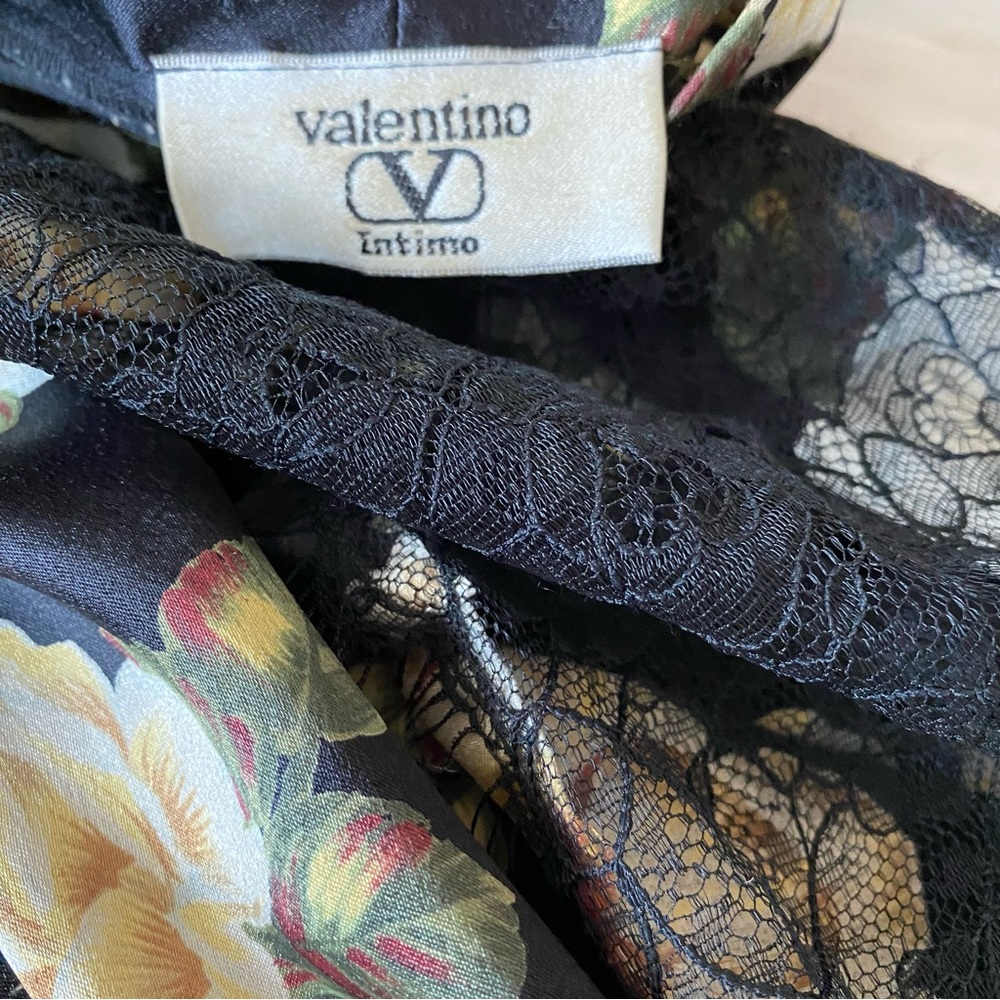 Valentino Intimo Floral Robe - Picture 6 of 10